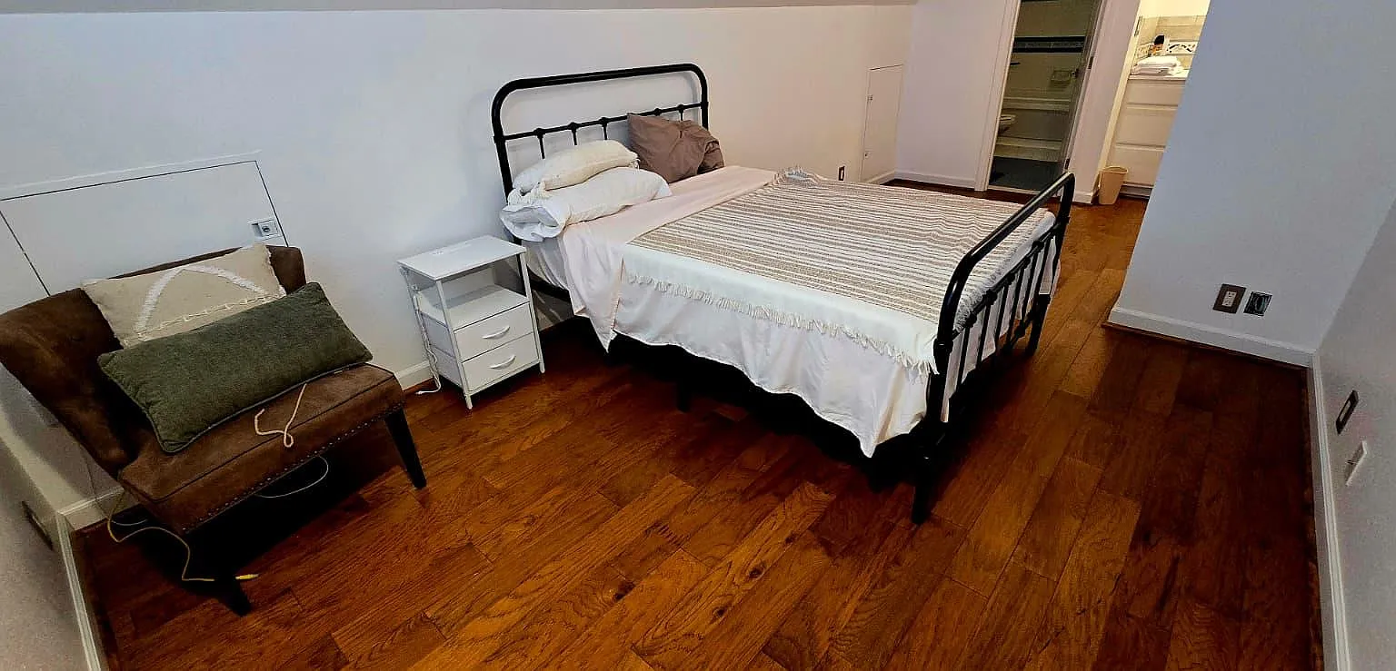 4 bed, 3.5 bath, 1800 sqft, $1,139 — Photo 1