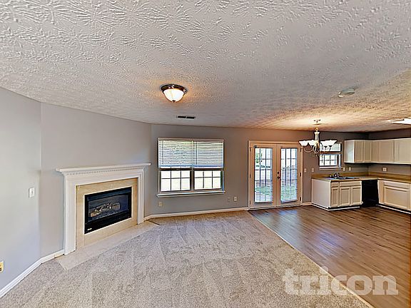 4th image of 5413 Wicklander Dr