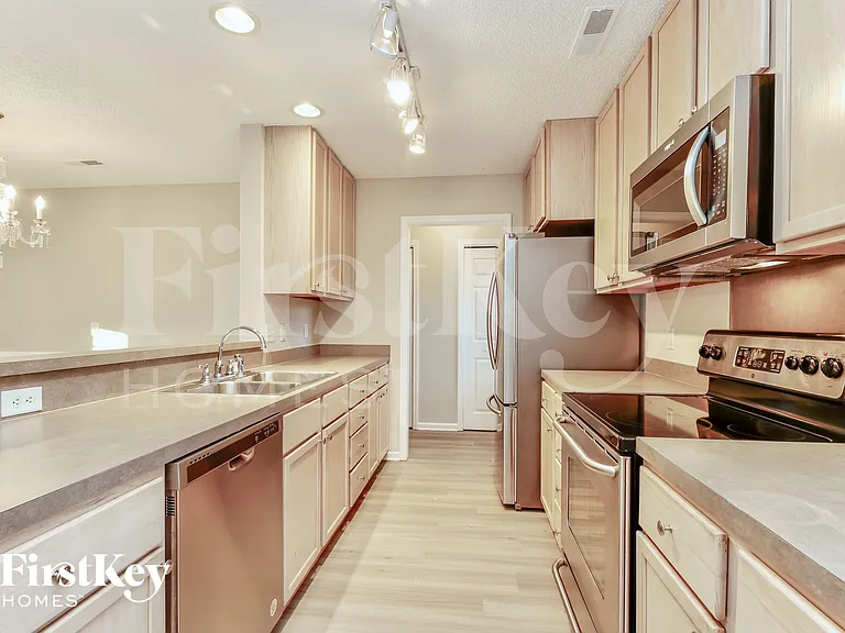 168 Jupiter Ln — Photo 5