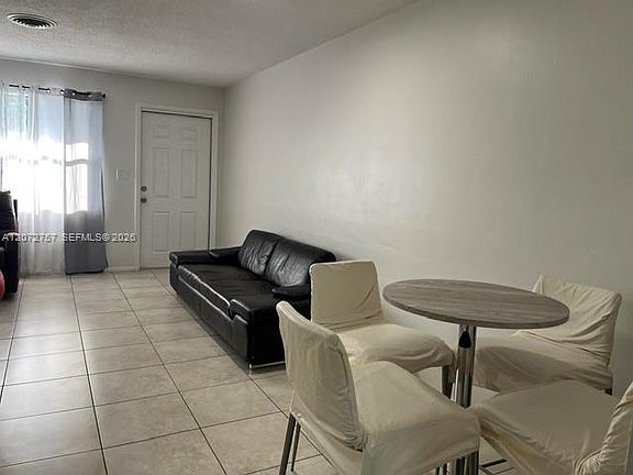 4th image of 5610 NE 18th Ave #6