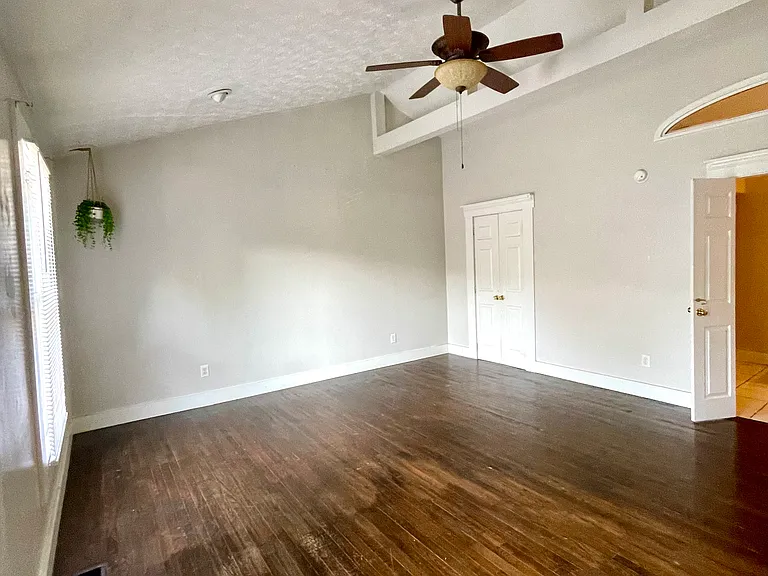 41 Mullins Hl #B — Photo 5