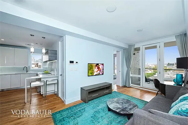 Sold by Voda Bauer Real Estate | media 16