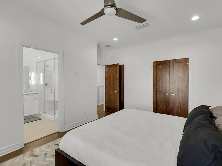 314 W Romana St — Photo 18