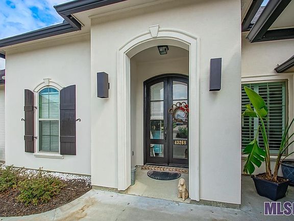 4th image of 43268 Meadow Grove Dr
