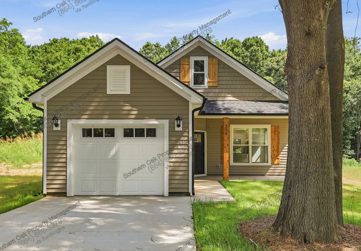 3 bed, 2.0 bath, $1,800 — Photo 1