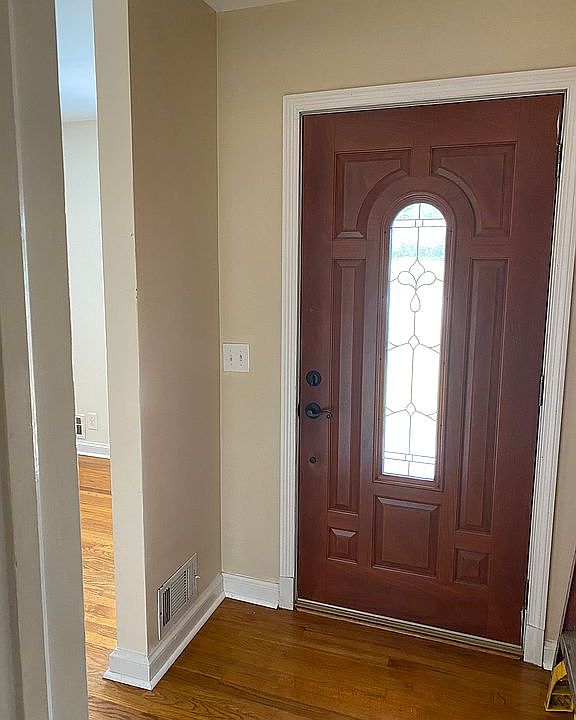 1st image of 2717 Rosewood Dr