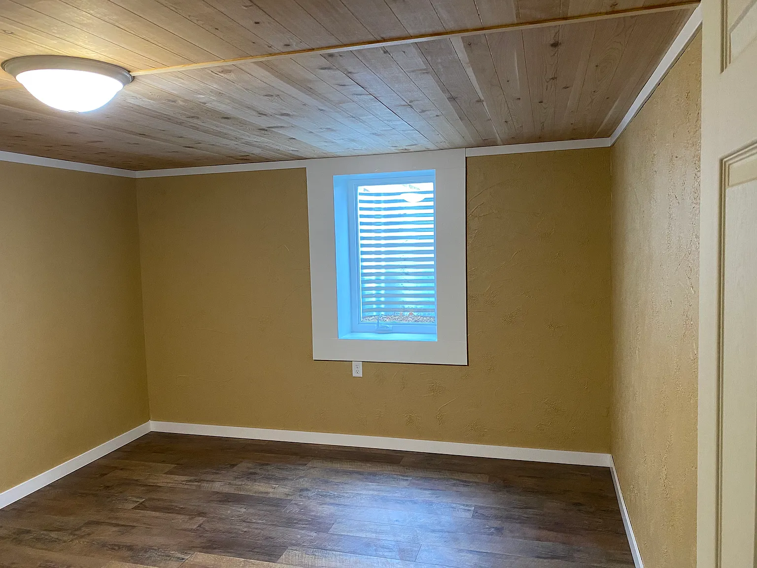 3 bed, 1140 sqft, $1,650 — Photo 3
