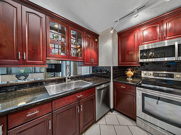 4th image of 3068 S Oakland Forest Drive #806