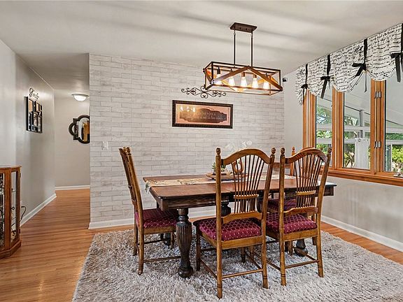 5th image of 1004 Elmgrove Rd