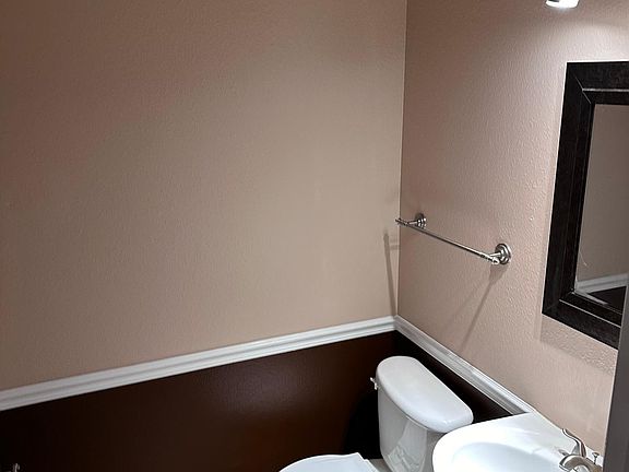 4th image of 2565 Harn Blvd Unit 4