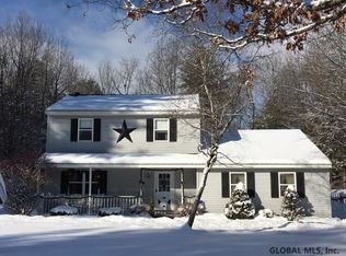 18 Cedar Ln, Gansevoort, NY 12831