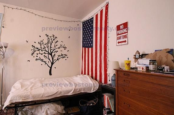 2nd image of 1820 Commonwealth Ave #Tf17