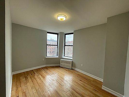 5th image of 201 W 120th St #4D