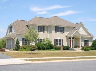 2265 Gondola Dr, Lancaster, PA 17601