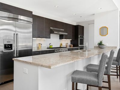 910 W Huron St Unit 911, Chicago, IL, 60642