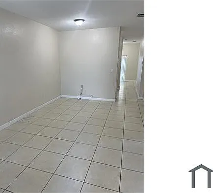 1661 SE 29th Ct — Photo 2