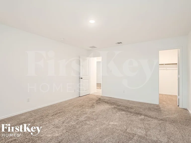 1335 White Willow — Photo 17