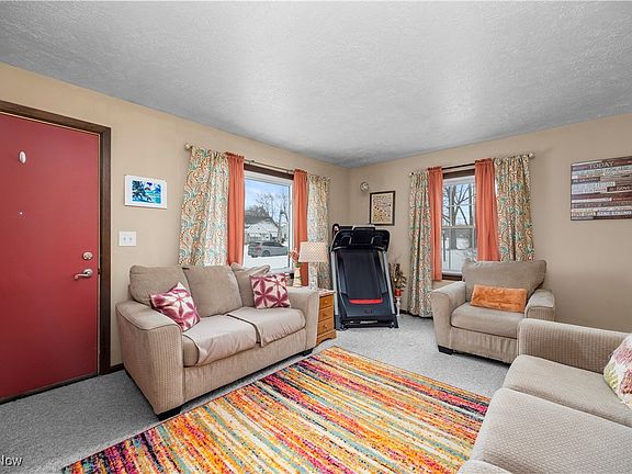 2nd image of 3030 Kay Ave