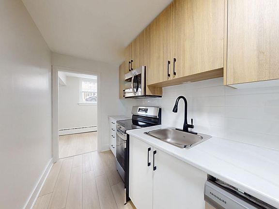 2nd image of 240 Stewart St #1B-1Ba