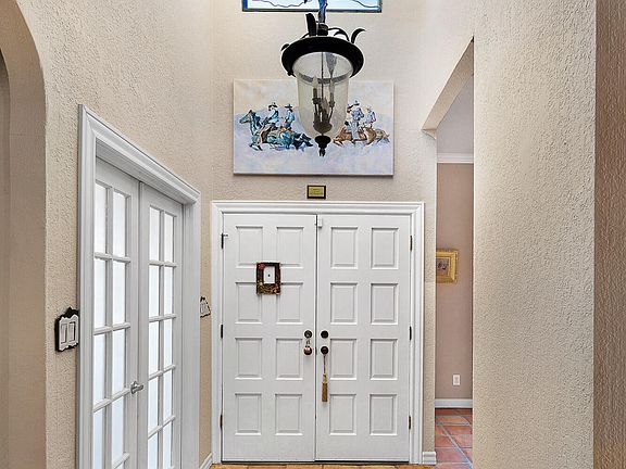 4th image of 801 Gondola Ln