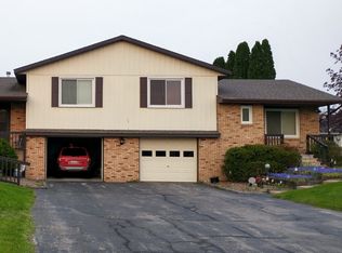 3674 Dublin St NW, Grand Rapids, MI 49534