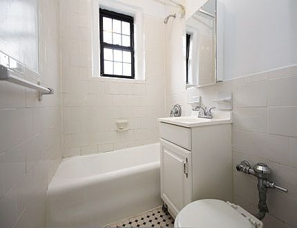 5th image of 3751 79th St APT 4D