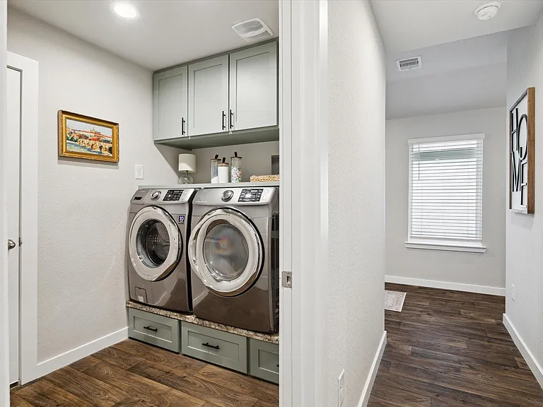 9833 Glen Brook Ln — Photo 19