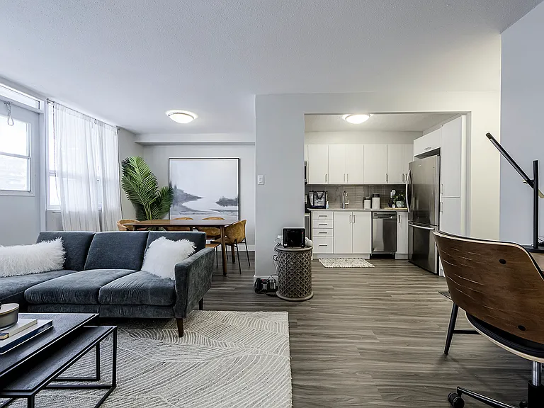 100 Gowan Ave #604 — Photo 5