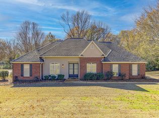 103 Carlton Place Dr, Vicksburg, MS 39180