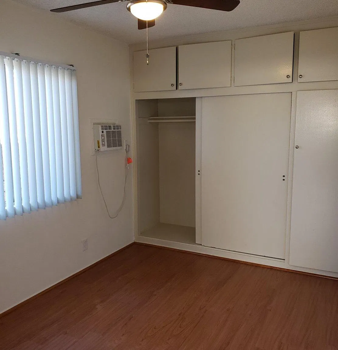 3 bed, 1100 sqft, $2,750 — Photo 4