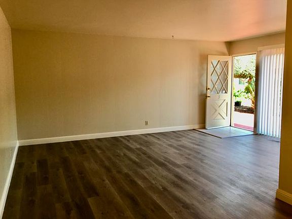 5th image of 368 W Olive Ave