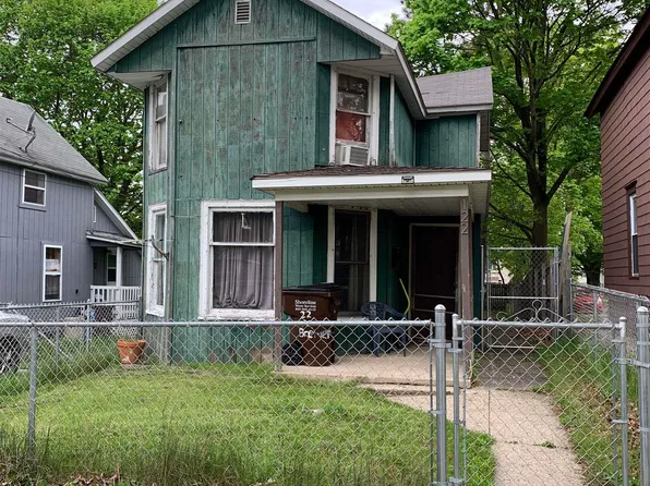 122 W Bremer St, Cadillac, MI 49601