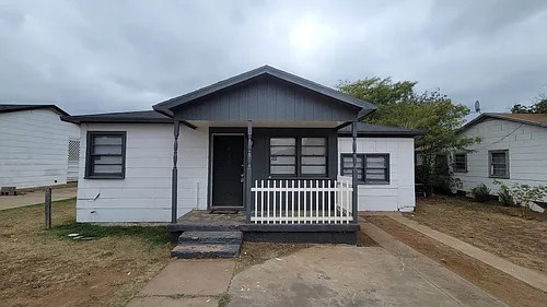 5512 Avenue G Photo 1