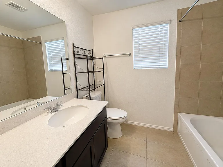 8109 Copper Prairie Bnd — Photo 34