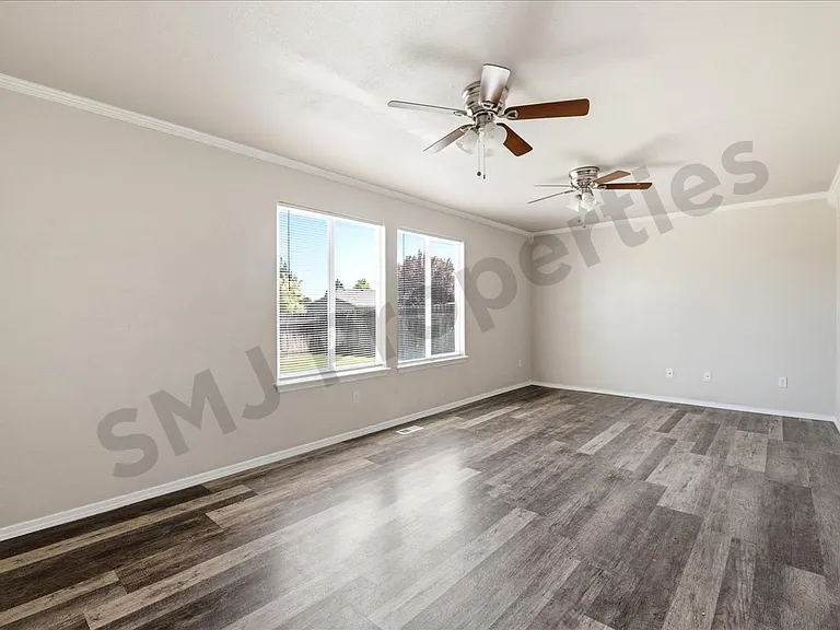 16740 Naito Ave — Photo 7
