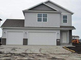 1006 29th Ave W, West Fargo, ND 58078