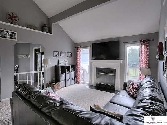 4th image of 7509 S 135th St