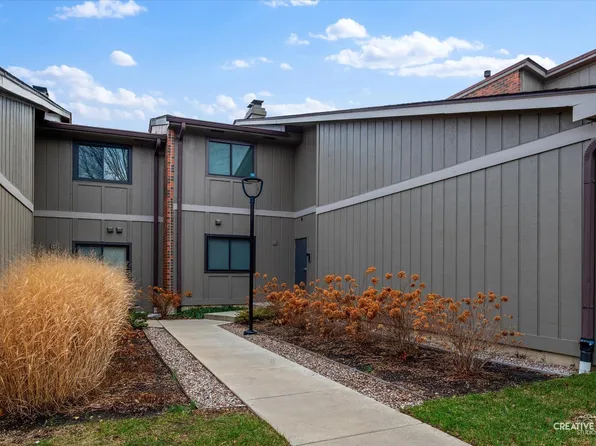 29W460 Emerald Green Dr #28-H, Warrenville, IL 60555