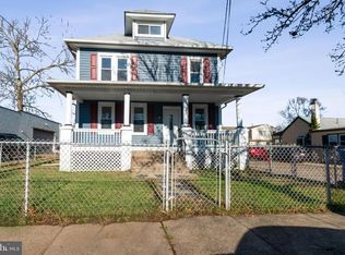 21 E 4th St, Burlington, NJ 08016