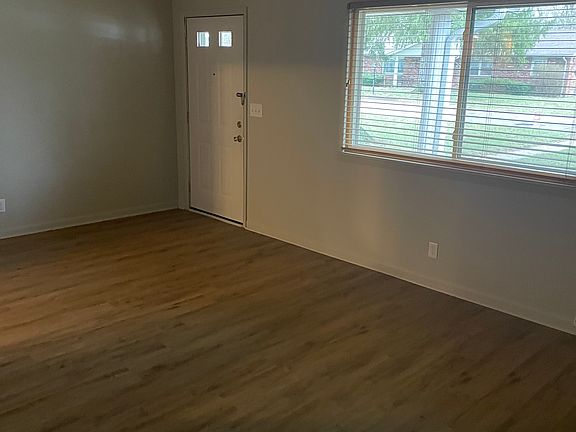 2nd image of 4614 W Garver Dr