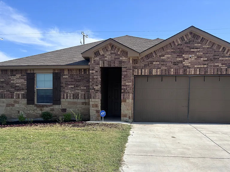 2702 Wigeon Way — Photo 1