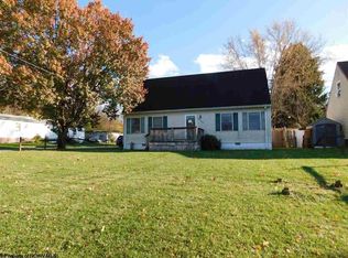 1198 E 3rd St, Morgantown, WV 26508