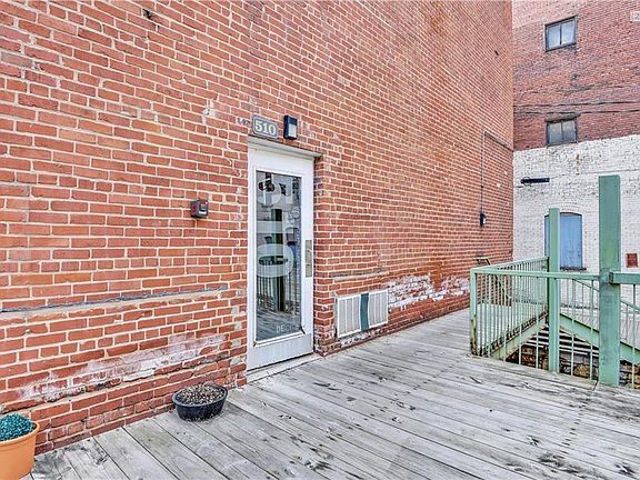 2nd image of 510 Delaware St APT 406