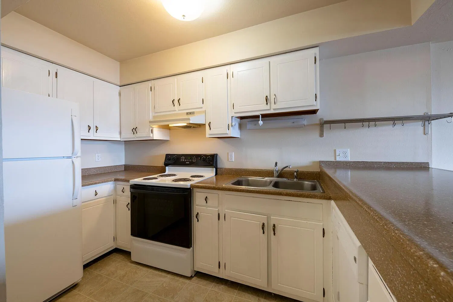 290 N 500 W — Photo 4
