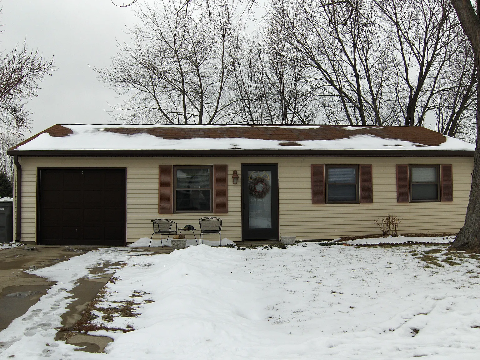 8042 Winchester Pl photo 1