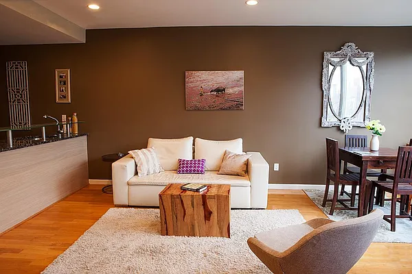 Rented by Compass | media 22