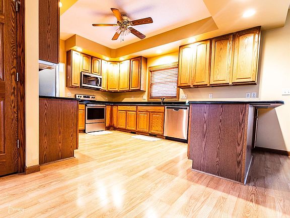 4th image of 2615 Cliffwood Dr