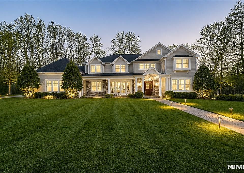 1st image of 106 Koch Ln