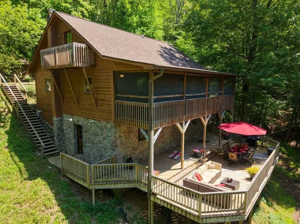 102 Overland Trl, Fancy Gap, VA 24328
