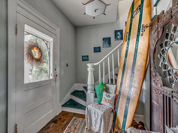 5th image of 22 Dufferin St